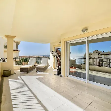 Oasis Mascarat *